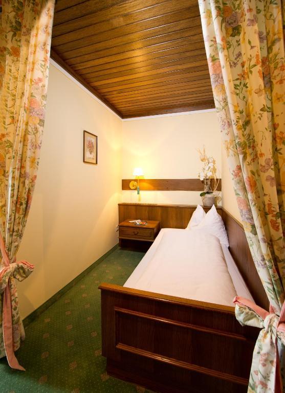 Hotel Landgasthof Altwirt Seeham 部屋 写真