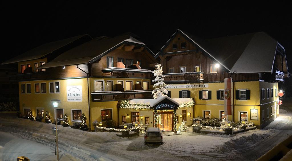 Hotel Landgasthof Altwirt Seeham エクステリア 写真